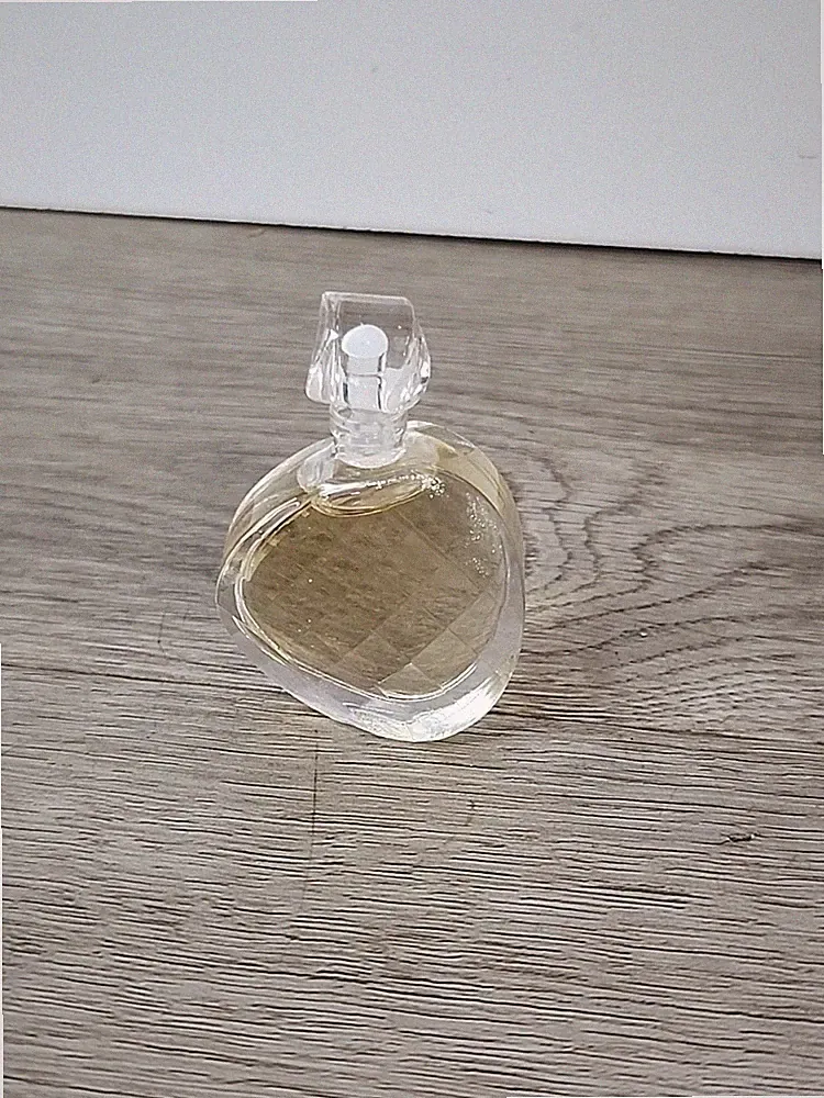 Eau De Parfum Elizabeth Arden Mini Perfume .17 Fluid Oz Made In USA. Vintage