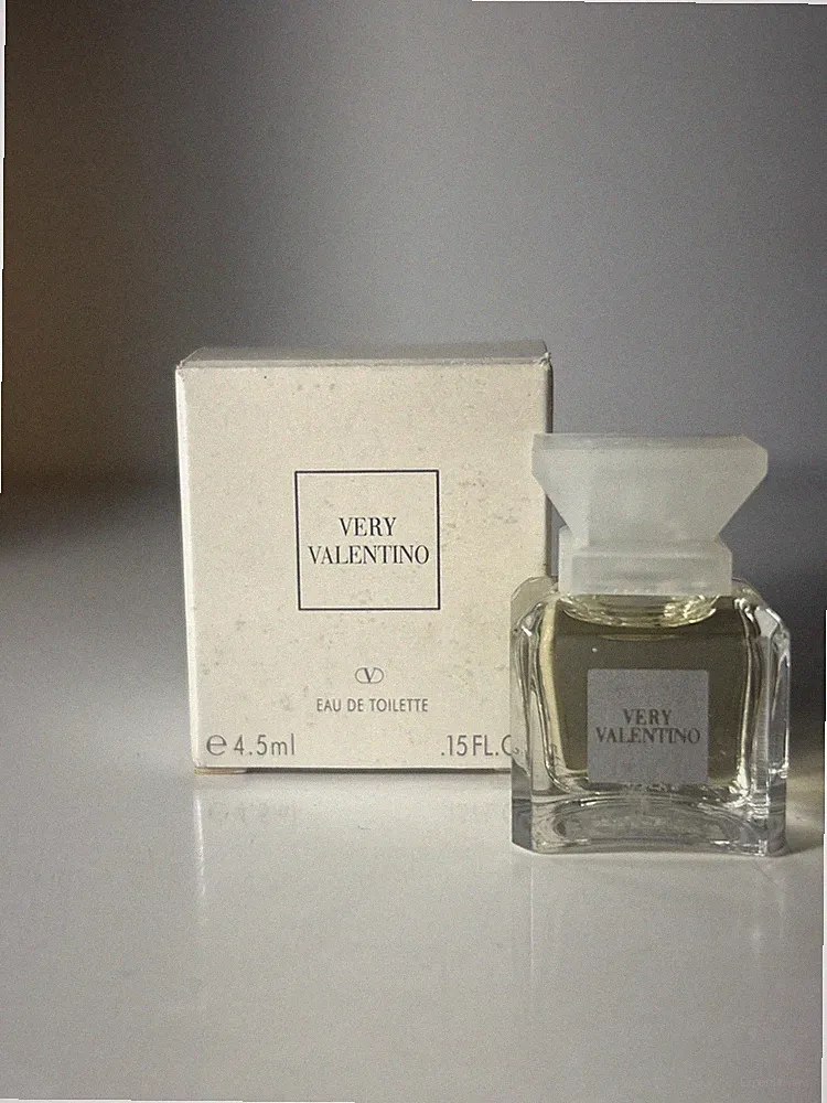 MINI Elizabeth Arden 5th Ave Perfume Vintage Splash .12 fl oz 3.7 ml Full RARE