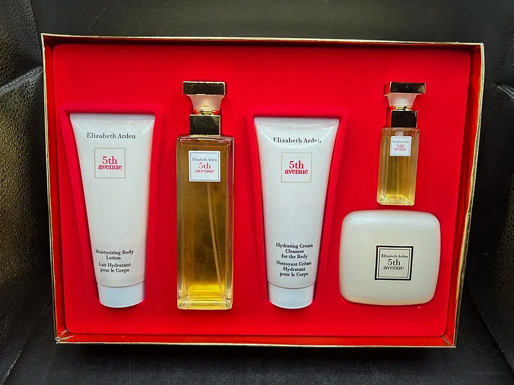 Vintage ELIZABETH ARDEN 5th Avenue 5-Piece Fragrance Gift Set incl Eau De Parfum